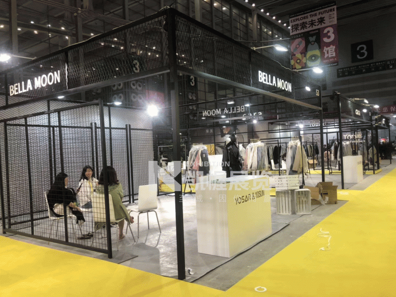 深圳服裝展廳設(shè)計