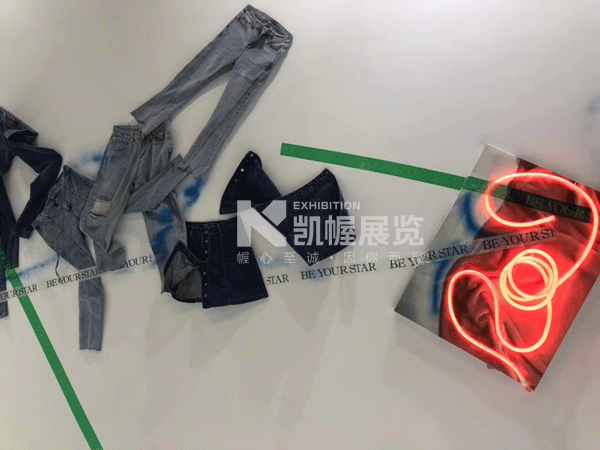 深圳服裝展廳設(shè)計